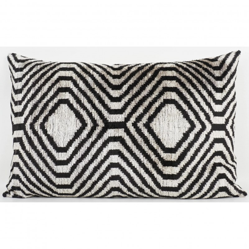 IKAT SILK UNIQUE SILVER BLACK PATTERN Q9.2 - UNIQUE IKATS